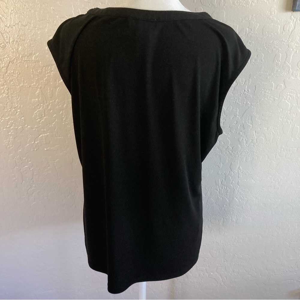 Carmen Marc Valvo Black V-Neck Sleeveless Top with Faux Pearl Accents Size L - Picture 3 of 7